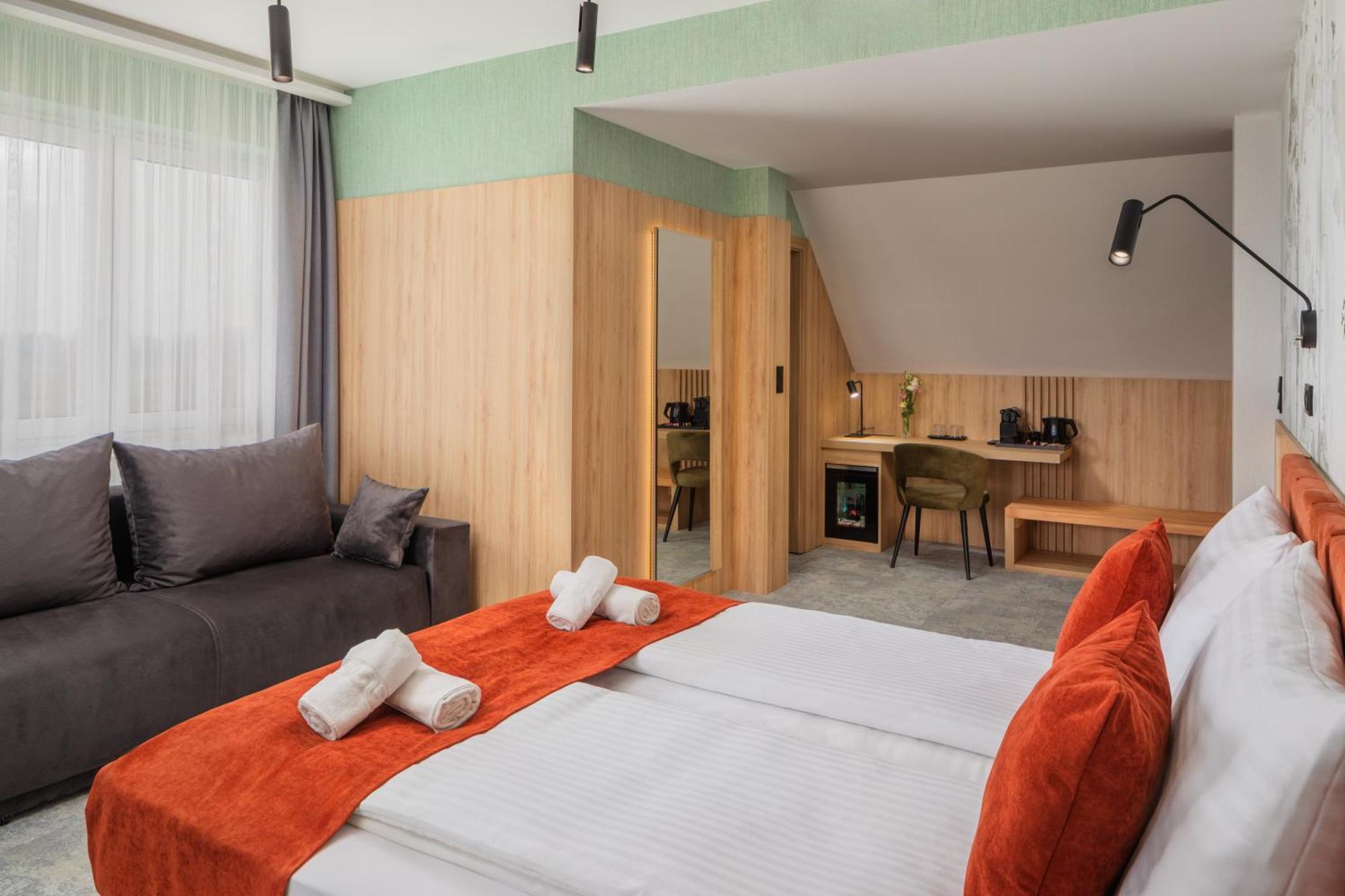Sziget Hotel Nyíregyháza Exterior foto