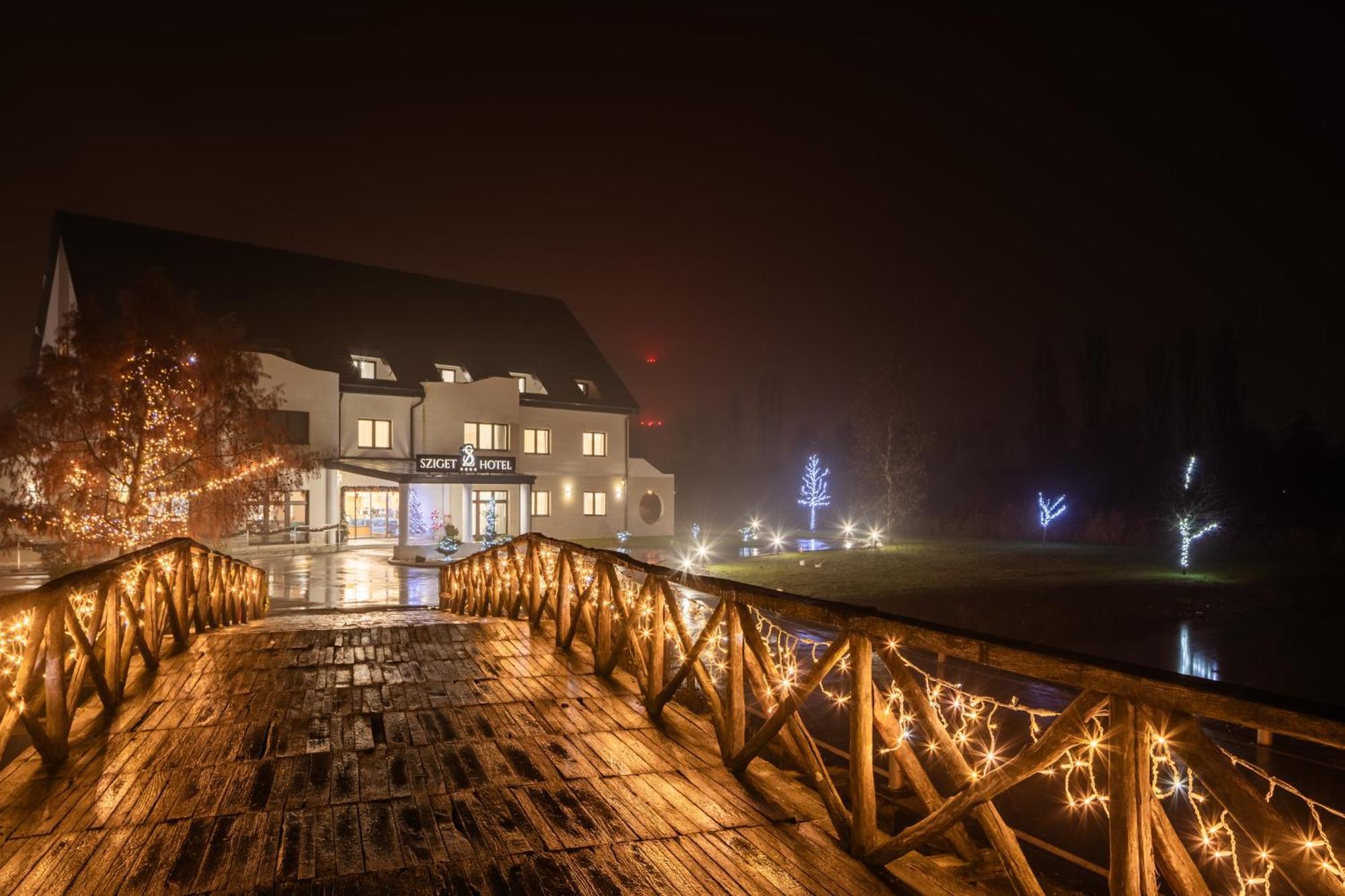 Sziget Hotel Nyíregyháza Exterior foto